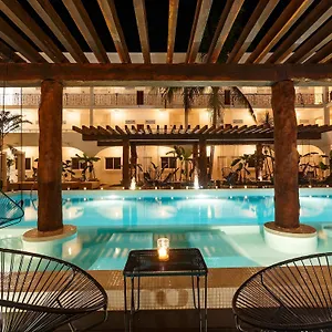 Hm 4*, Playa del Carmen México